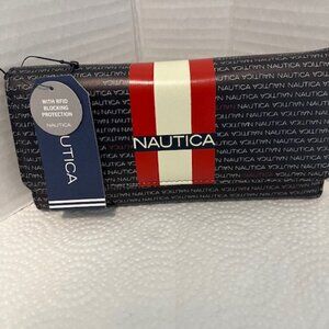 Nautica fashion wallet.